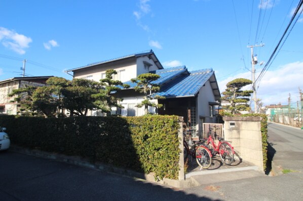 築港新町２丁目戸建の物件外観写真